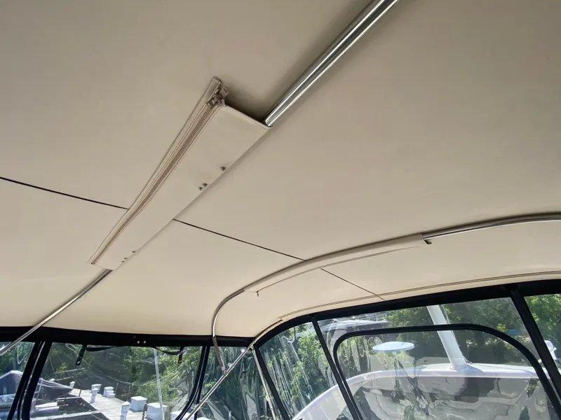 Slide: The Image of Sea Ray 400 Sedan Bridge 1998 - 33