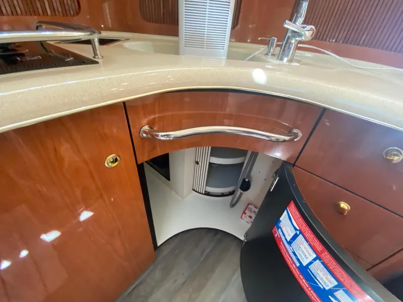 Slide: The Image of Sea Ray 400 Sedan Bridge 1998 - 43