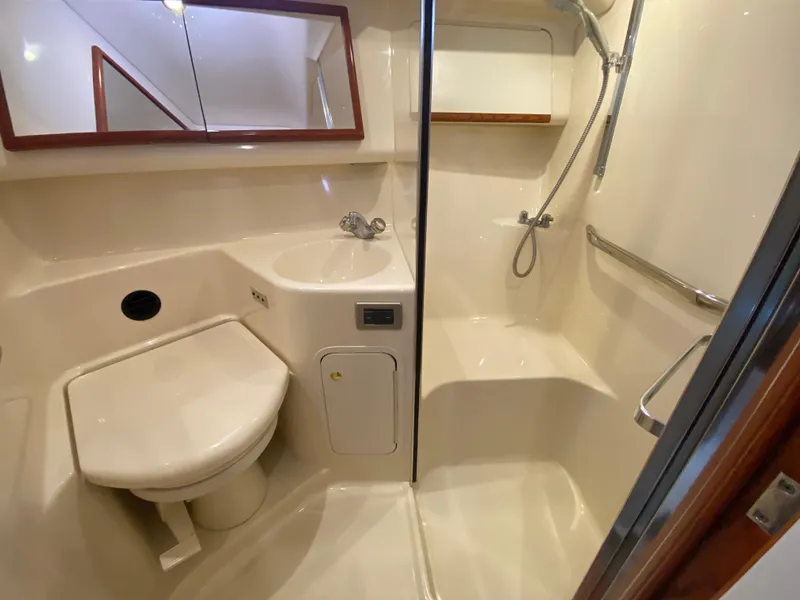 Slide: The Image of Sea Ray 400 Sedan Bridge 1998 - 46