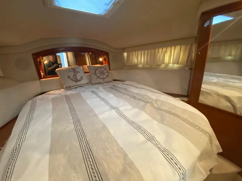 Slide: The Image of Sea Ray 400 Sedan Bridge 1998 - 50