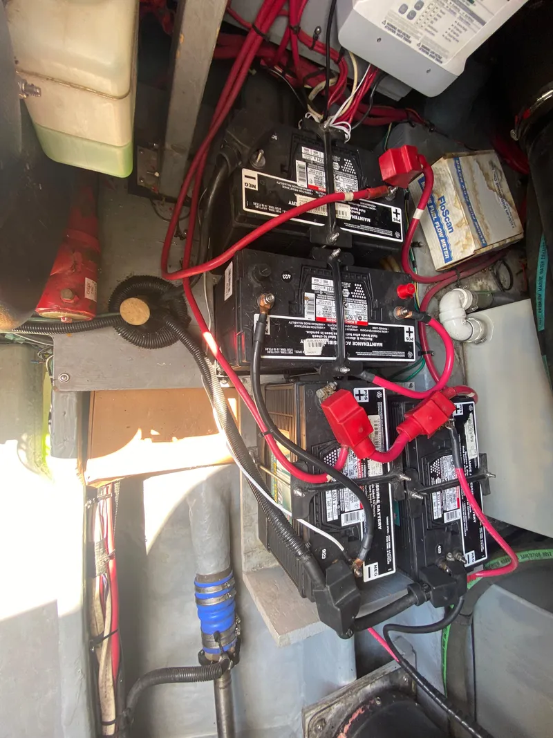 Slide: The Image of Sea Ray 400 Sedan Bridge 1998 - 58