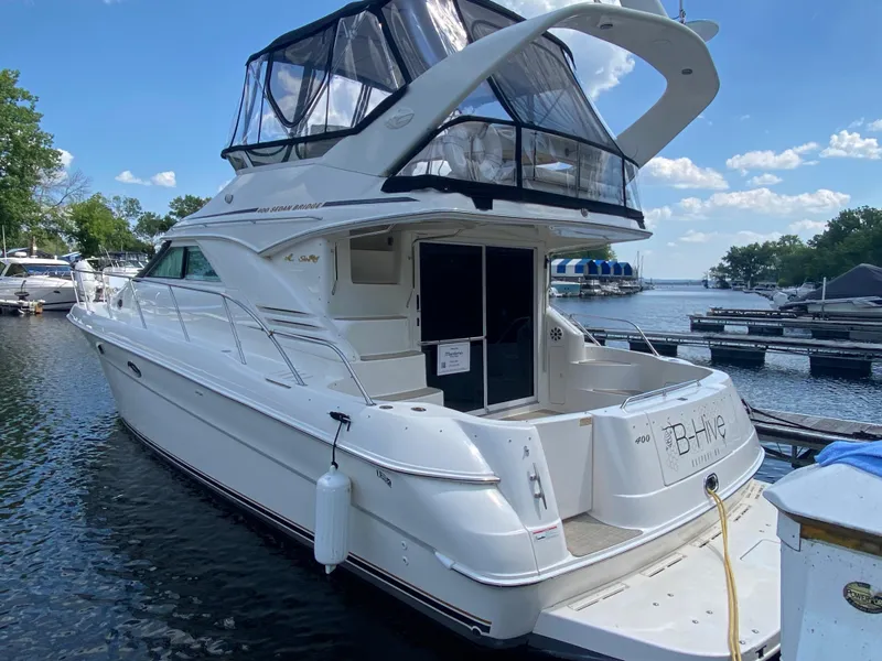 Slide: The Image of Sea Ray 400 Sedan Bridge 1998 - 6