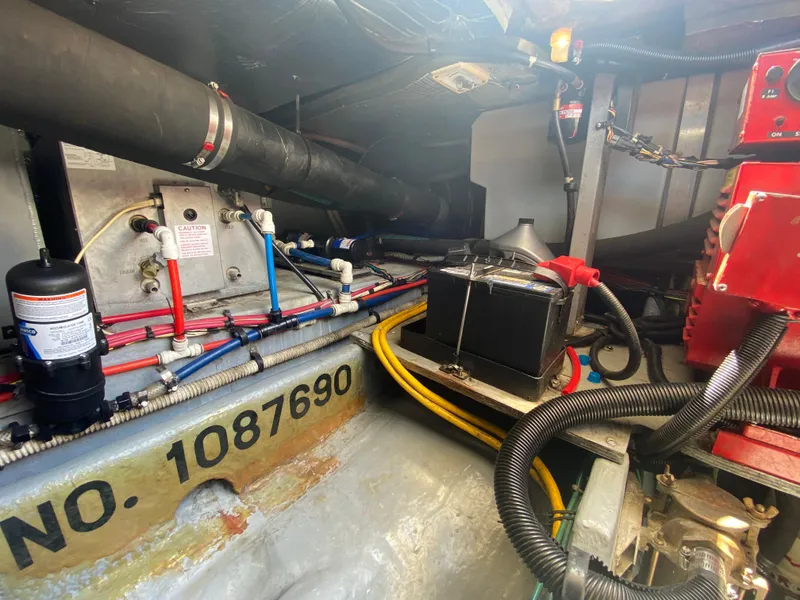 Slide: The Image of Sea Ray 400 Sedan Bridge 1998 - 69