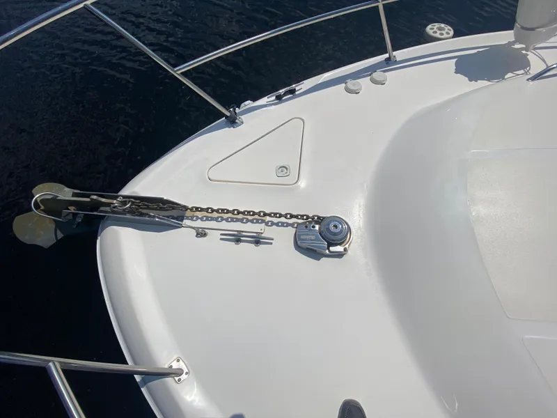 Slide: The Image of Sea Ray 400 Sedan Bridge 1998 - 9