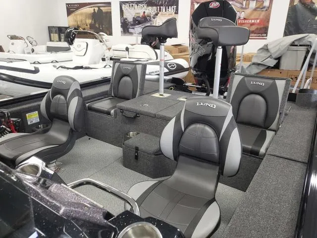 Slide: The Image of Lund 1875 Pro-V Musky XS 2024 - 3