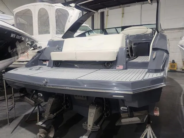 Slide: The Image of Cruisers 338 CX South Beach Bow Rider 2017 - 3