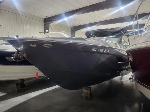 The Image of Cruisers Yachts 338 CX South Beach Bow Rider 2017 - 1