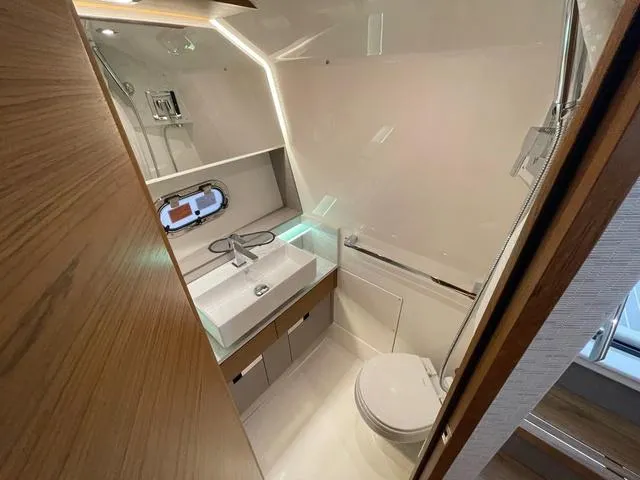 Slide: The Image of Tiara 38 LS 2024 - 14