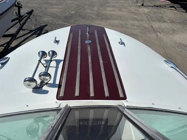 Slide: The Image of Chris-Craft Lancer 1975 - 18