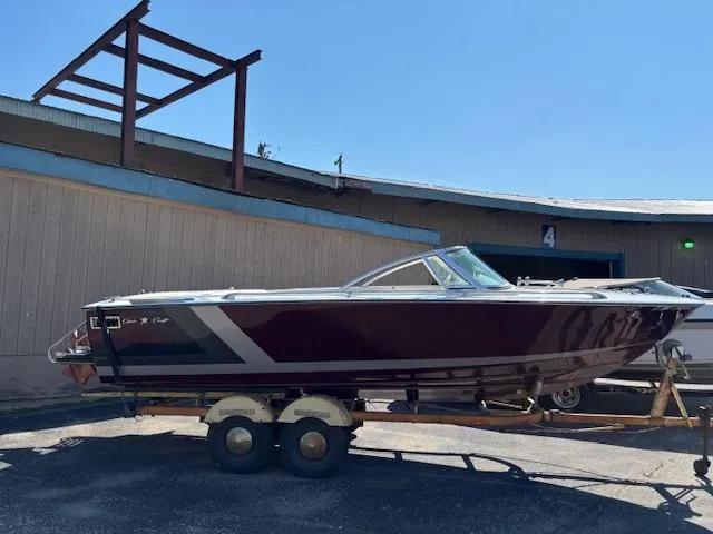 Slide: The Image of Chris-Craft Lancer 1975 - 7