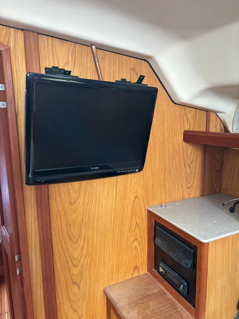 Slide: The Image of Hunter 460 2001 - 66