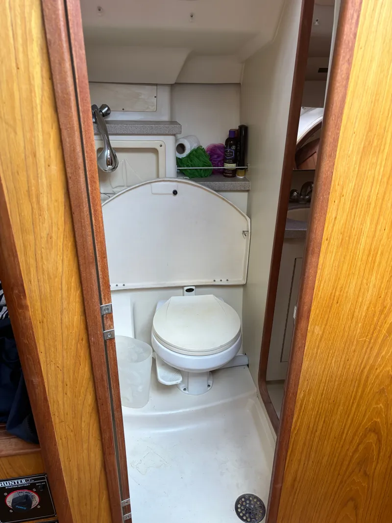 Slide: The Image of Hunter 460 2001 - 69