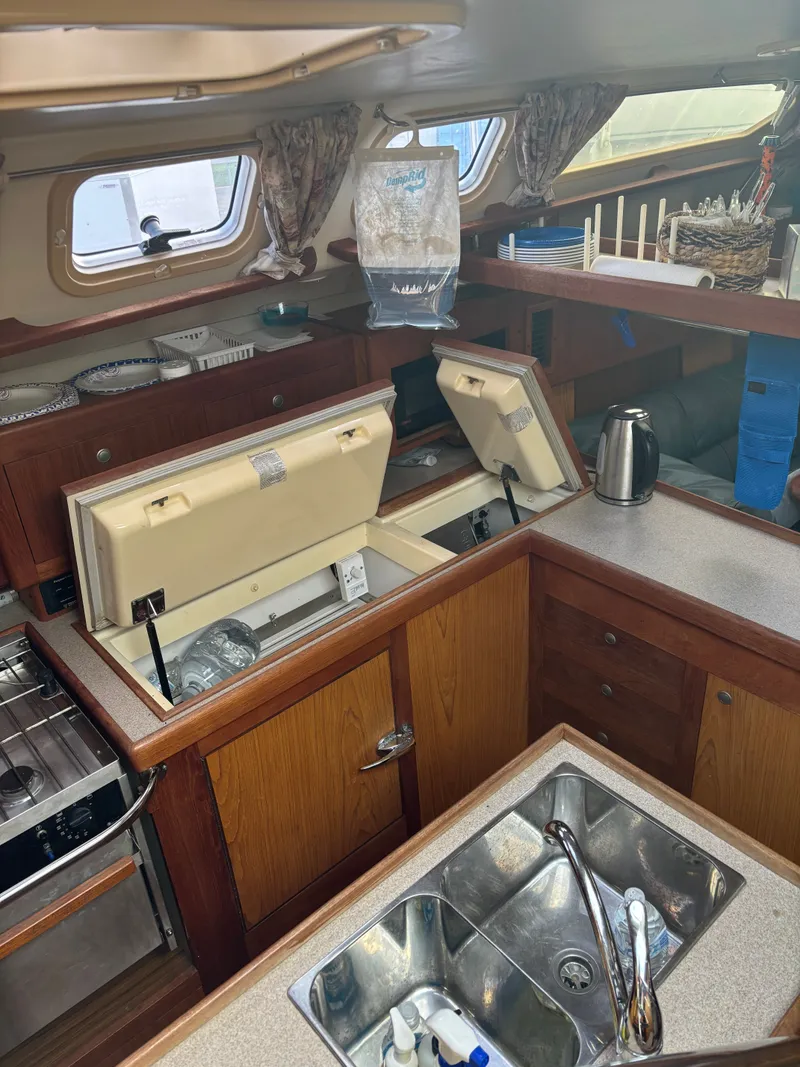 Slide: The Image of Hunter 460 2001 - 72