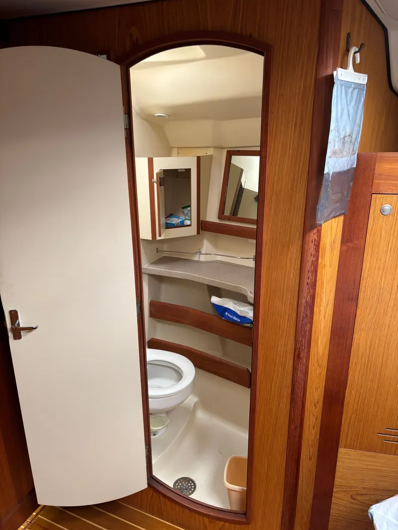 Slide: The Image of Hunter 460 2001 - 87