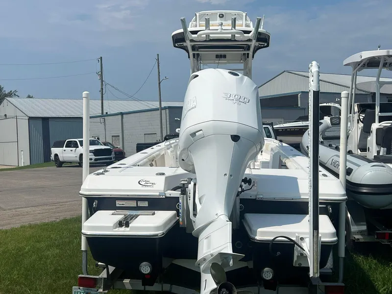 Slide: The Image of 2015 Everglades 243 CC 3 - 3