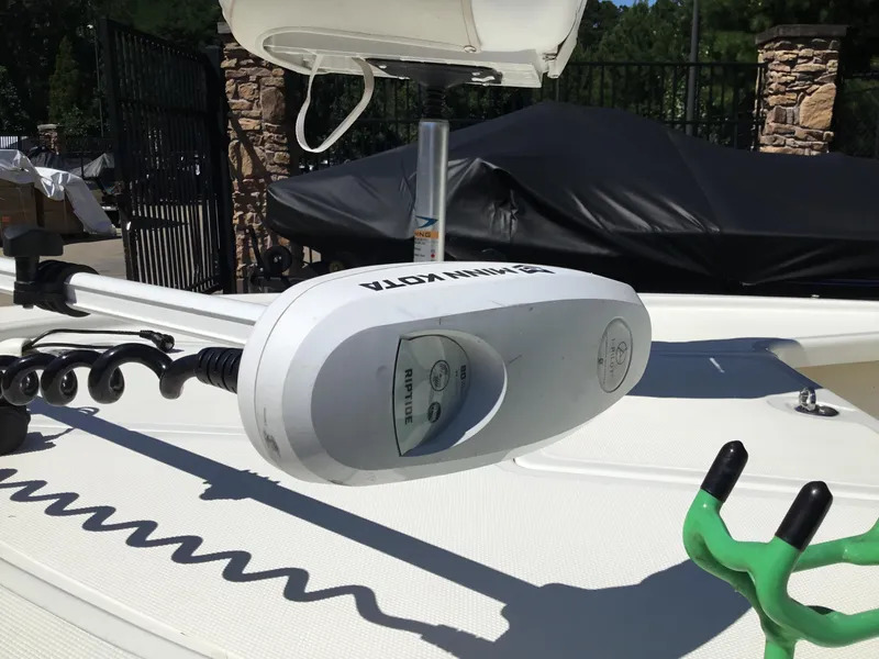 Slide: The Image of Minn Kota Riptide trolling motor on 2015 Mako 18 LTS boat deck. - 4