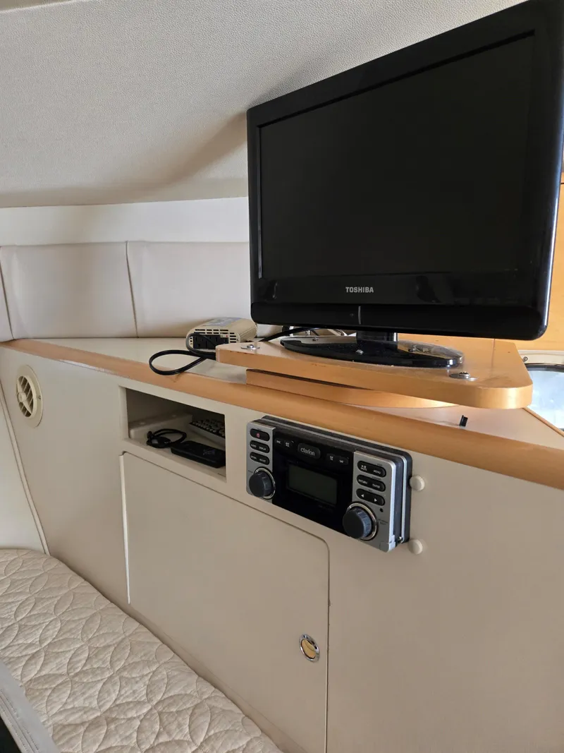 Slide: The Image of Larson 330 CABRIO 2002 - 10