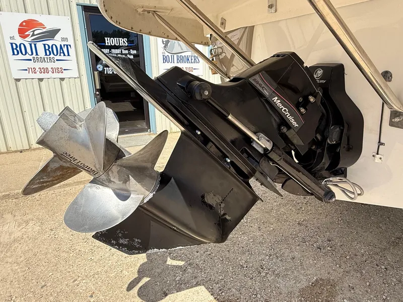 Slide: The Image of 2009 Crownline 270 BR boat with MerCruiser outdrive at Boji Boat Brokers. - 7