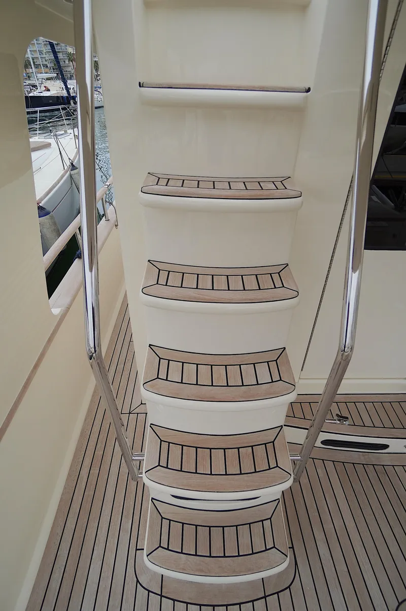 Slide: The Image of Marlow 61E 2009 - 100