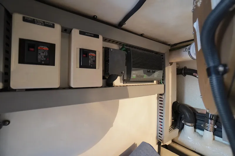 Slide: The Image of Marlow 61E 2009 - 50