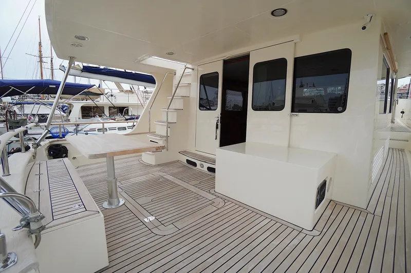 Slide: The Image of Marlow 61E 2009 - 90