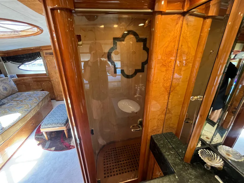 Slide: The Image of Astondoa 95GLX 2001 - 54