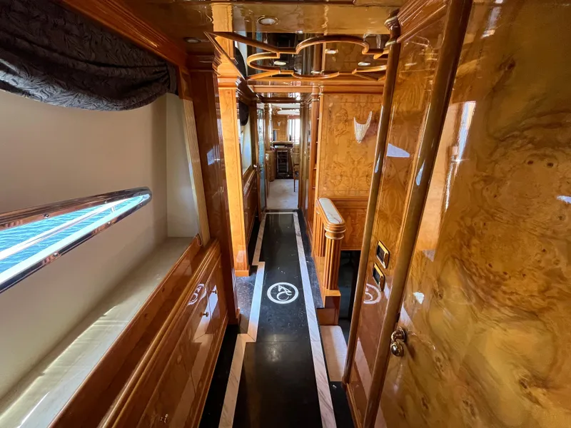 Slide: The Image of Astondoa 95GLX 2001 - 58