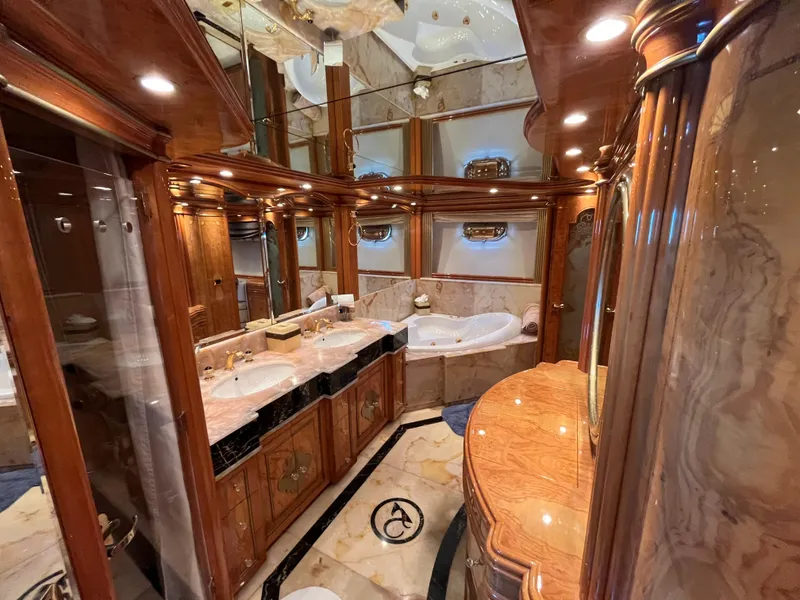 Slide: The Image of Astondoa 95GLX 2001 - 66