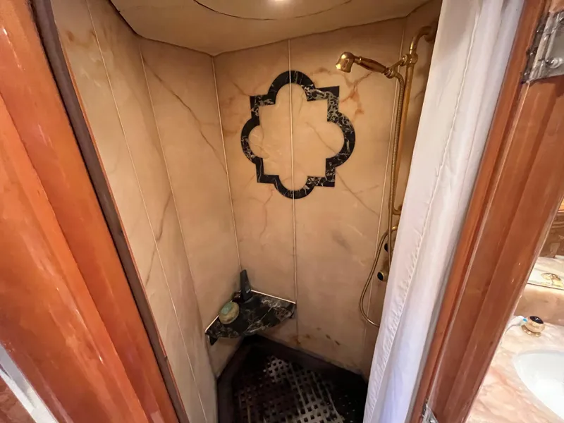 Slide: The Image of Astondoa 95GLX 2001 - 67