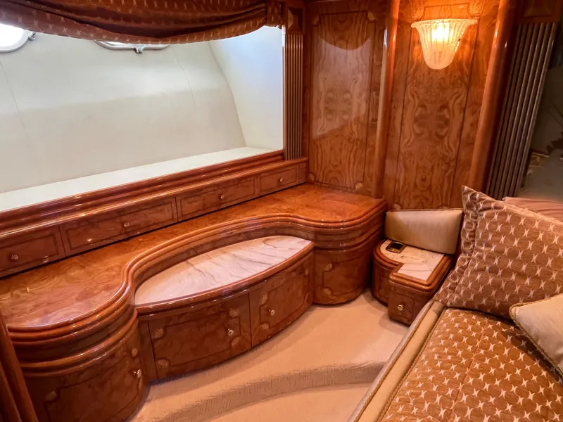 Slide: The Image of Astondoa 95GLX 2001 - 72