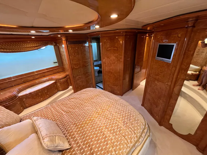 Slide: The Image of Astondoa 95GLX 2001 - 74