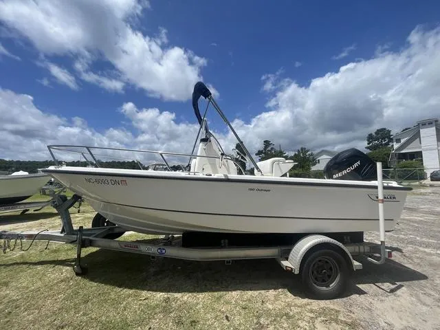 Slide: The Image of Boston Whaler 190 Outrage 2007 - 3