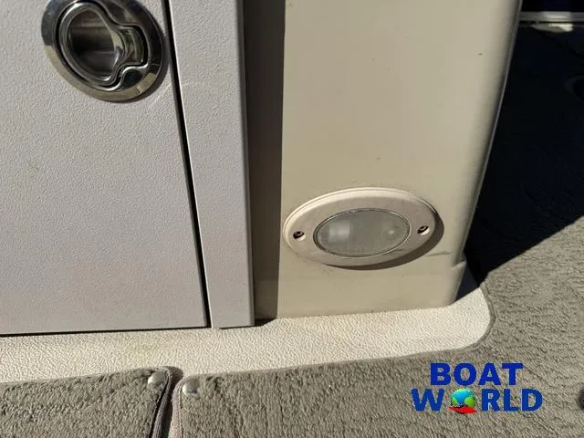 Slide: The Image of Sylvan 820 Cruise Pontoon 2016 - 19