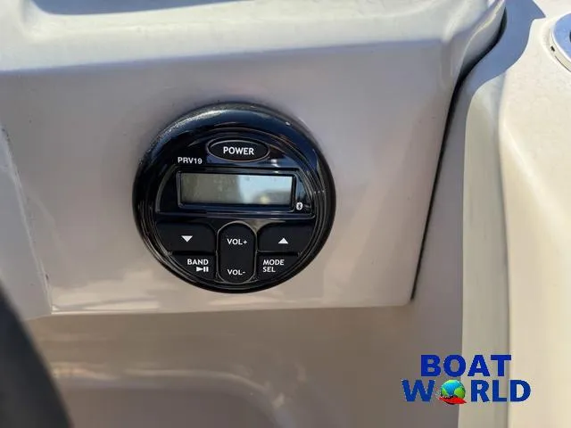 Slide: The Image of Sylvan 820 Cruise Pontoon 2016 - 23