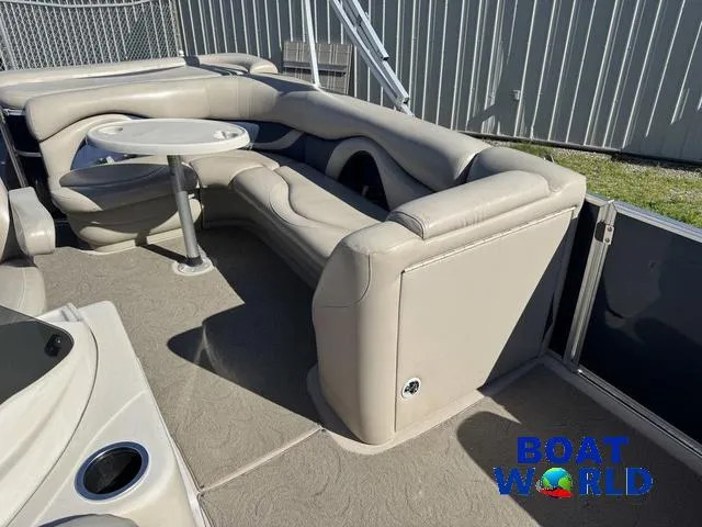 Slide: The Image of Sylvan 820 Cruise Pontoon 2016 - 27