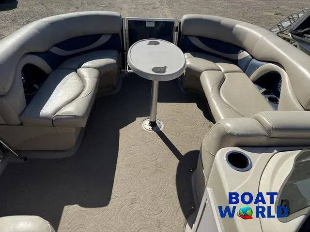 Slide: The Image of Sylvan 820 Cruise Pontoon 2016 - 3