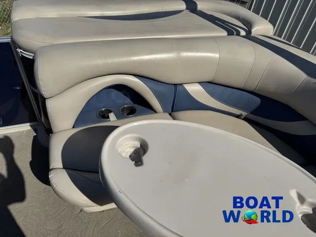 Slide: The Image of Sylvan 820 Cruise Pontoon 2016 - 33