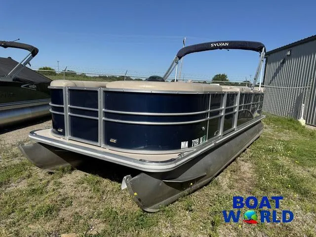 Slide: The Image of Sylvan 820 Cruise Pontoon 2016 - 37