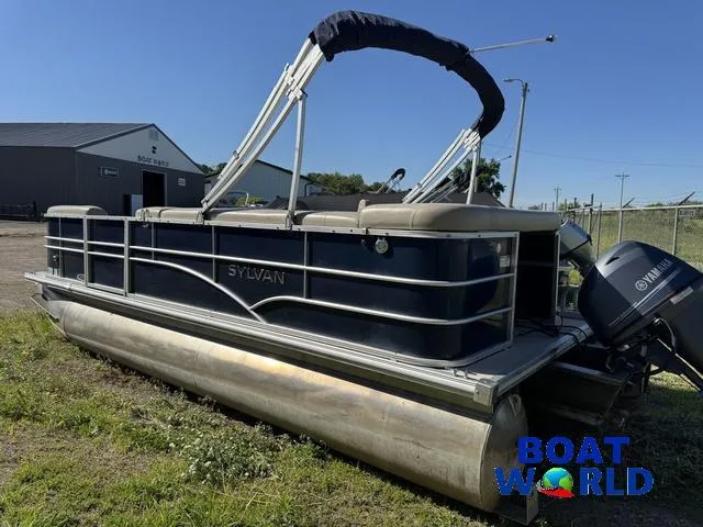 Slide: The Image of Sylvan 820 Cruise Pontoon 2016 - 41