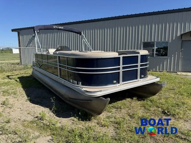 Slide: The Image of Sylvan 820 Cruise Pontoon 2016 - 45