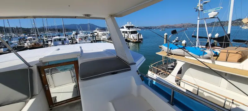 Slide: The Image of Flybridge looking aft - 3