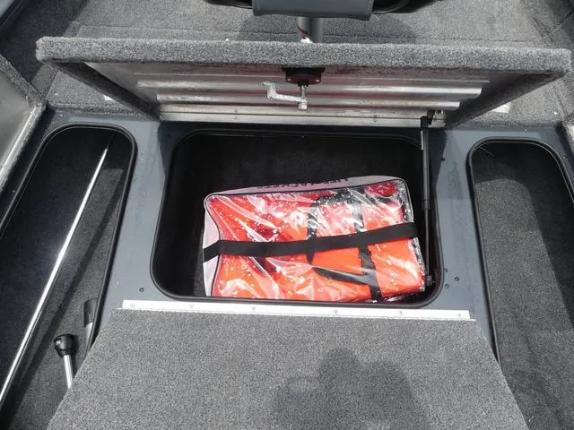 Slide: The Image of Tracker Pro Team 175 TF 2021 - 13