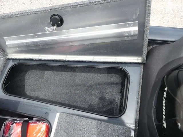 Slide: The Image of Tracker Pro Team 175 TF 2021 - 15