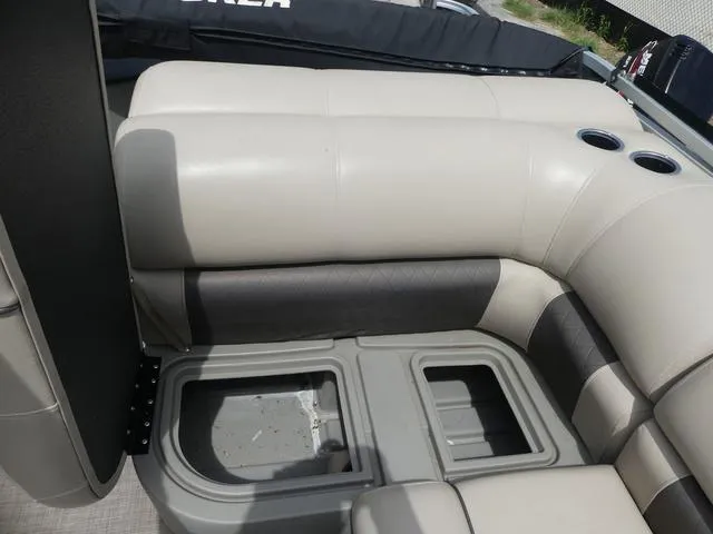 Slide: The Image of Sun Tracker Fishin' Barge 20 DLX 2023 - 22