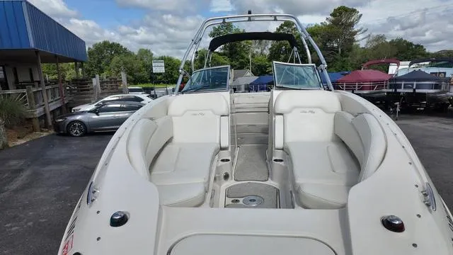 Slide: The Image of Sea Ray 260 Sundeck 2007 - 10