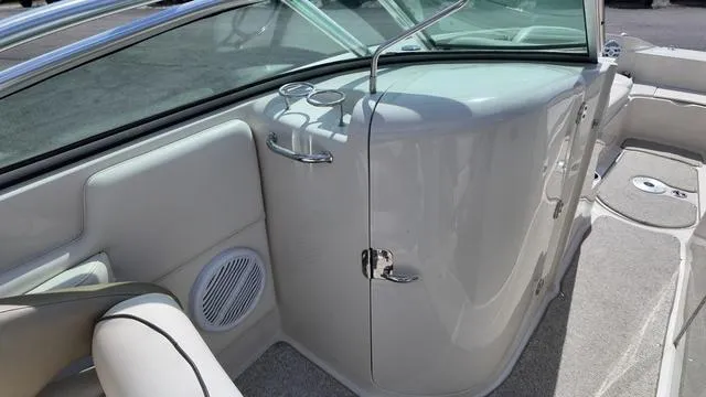 Slide: The Image of Sea Ray 260 Sundeck 2007 - 20