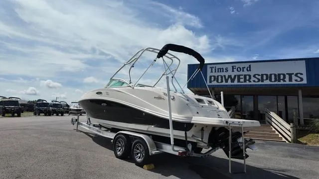 Slide: The Image of Sea Ray 260 Sundeck 2007 - 27