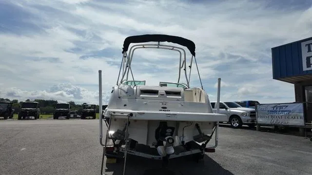 Slide: The Image of Sea Ray 260 Sundeck 2007 - 28