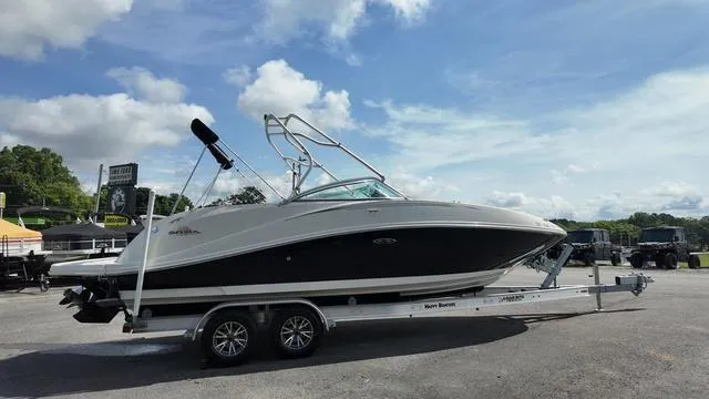 Slide: The Image of Sea Ray 260 Sundeck 2007 - 30