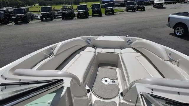 Slide: The Image of Sea Ray 260 Sundeck 2007 - 9